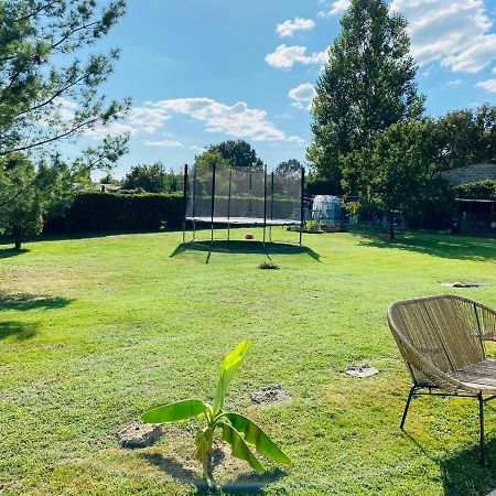 Gite E & M Saint-Denis-de-Pile Dış mekan fotoğraf